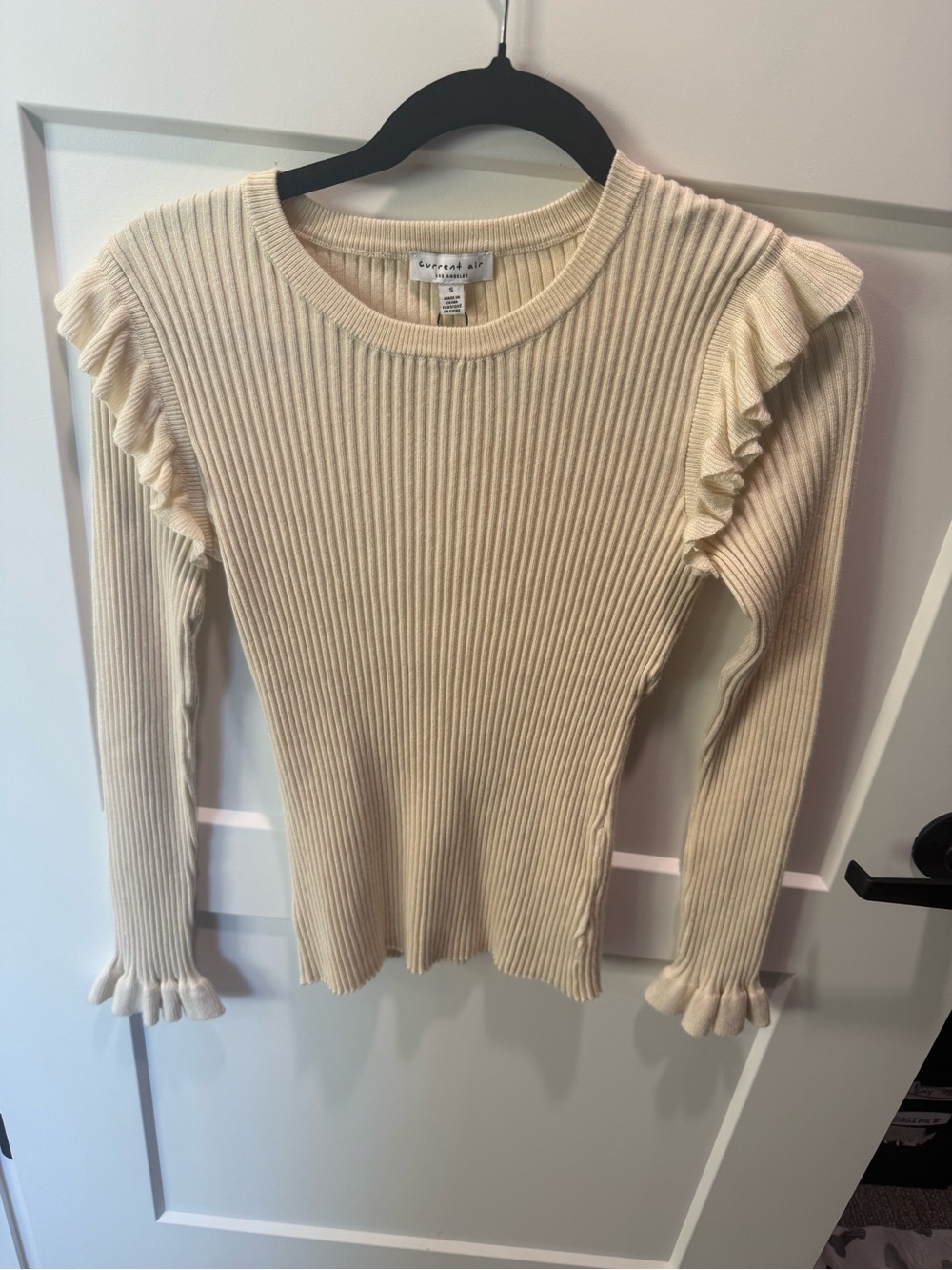 Current Air Los Angeles Ribbed Ruffle Sweater Women’s S Cream Long Sleeve NWT